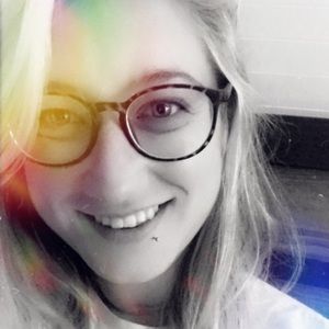 Meet your Posher, Alexandra